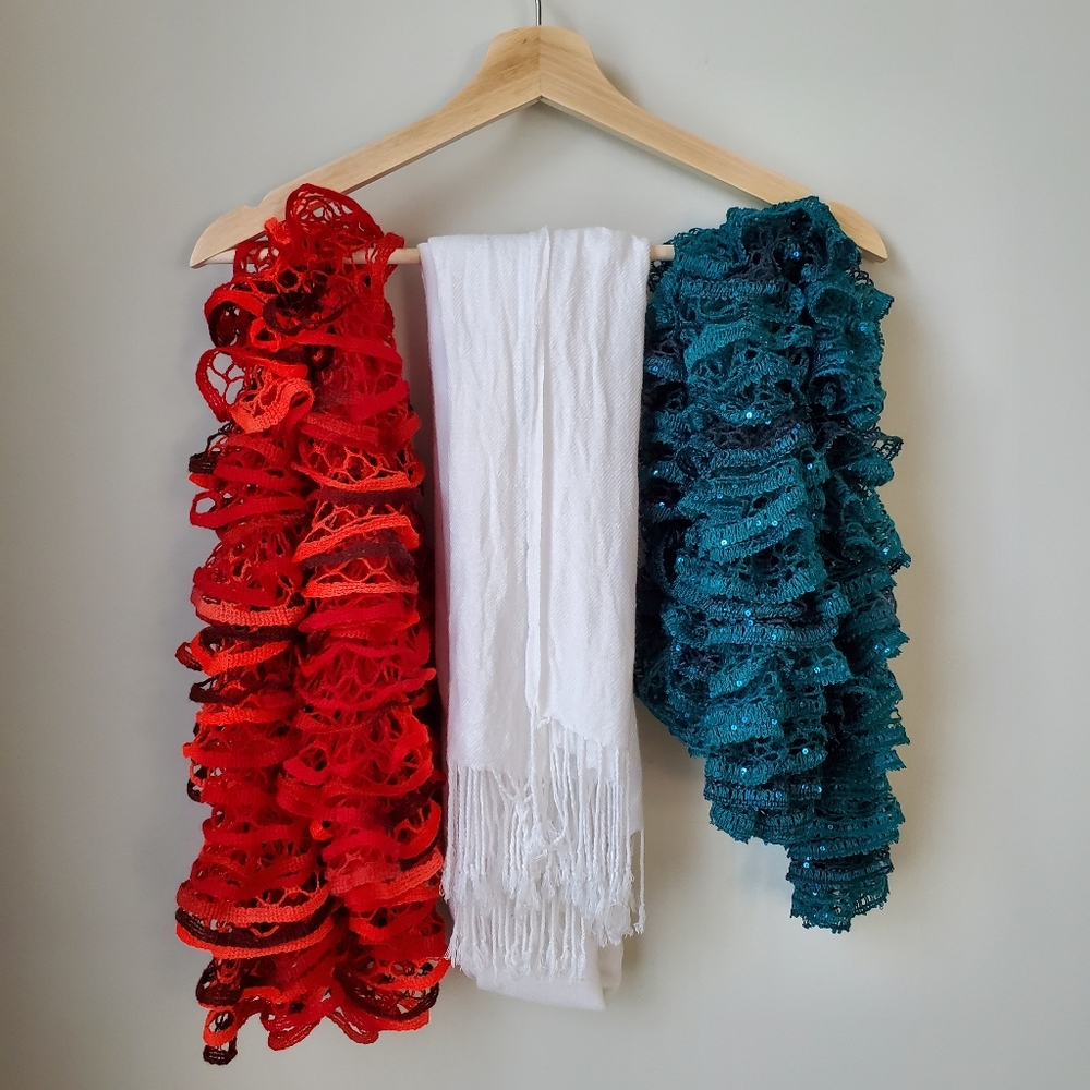 Red White Teal Scarf Set